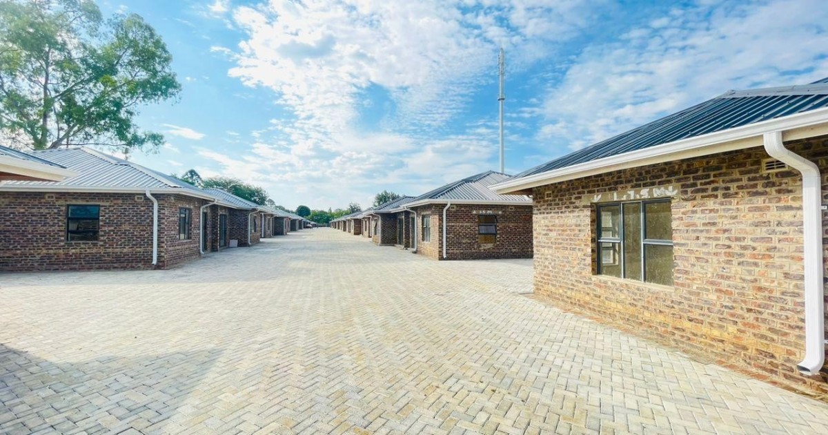 Building Cluster Housing in Zimbabwe