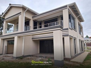 Townhouse/Cluster for Sale