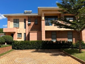 Townhouse/Complex/Cluster in Borrowdale