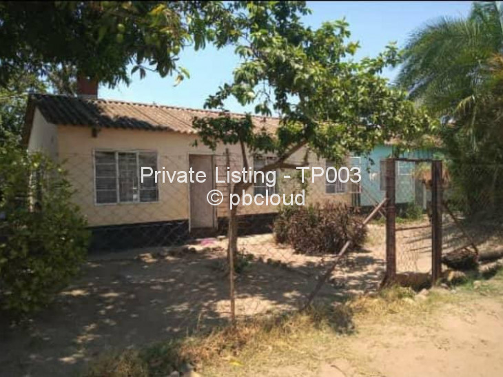2 Bedroom House for Sale in Mufakose, Harare