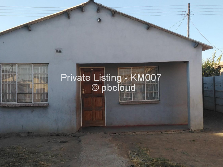 3 Bedroom House for Sale in Cliffton Park, Gweru