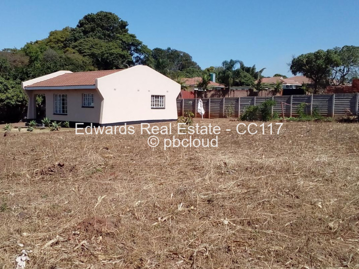 2 Bedroom Cottage/Garden Flat for Sale in Tynwald, Harare