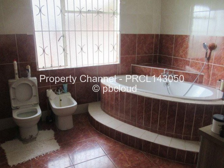 3 Bedroom House to Rent in Chisipite, Harare