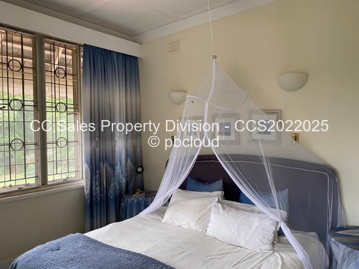 5 Bedroom House for Sale in Suburbs, Bulawayo