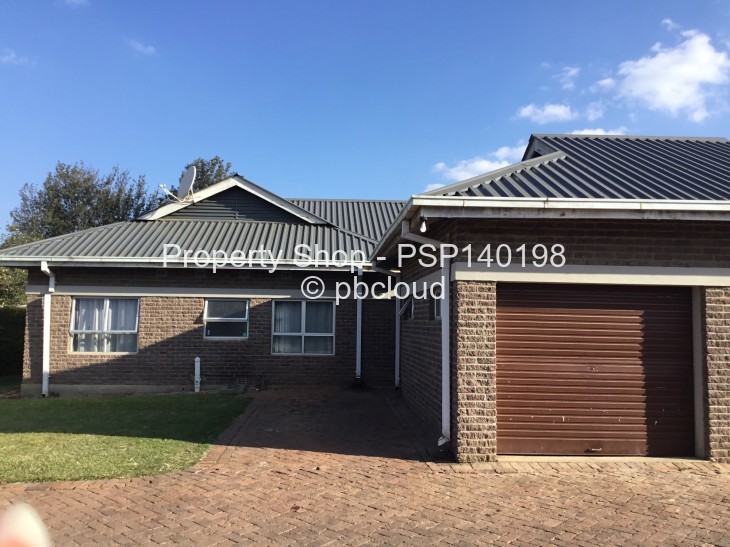 Townhouse/Cluster for Sale in Newlands, Harare