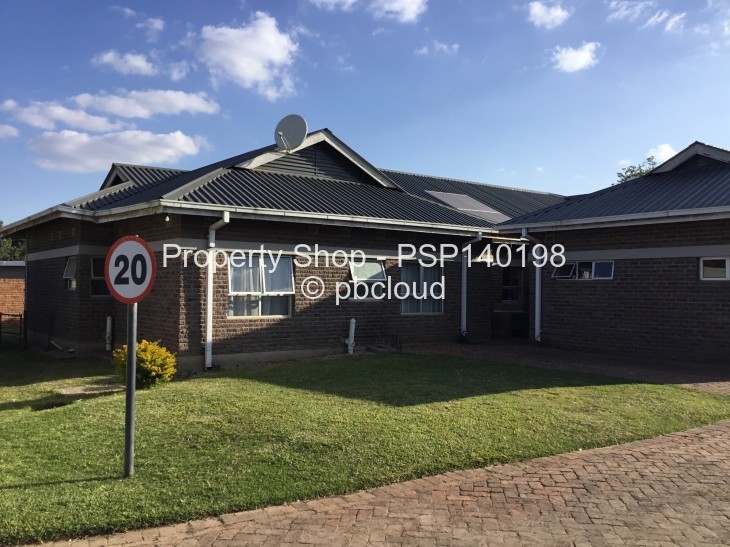 Townhouse/Cluster for Sale in Newlands, Harare