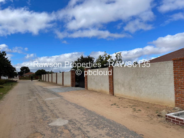 5 Bedroom House for Sale in Zimre Park, Harare