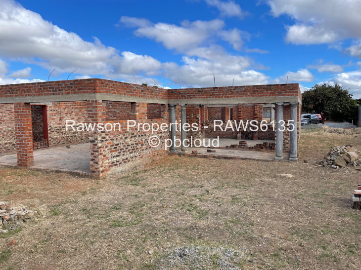 5 Bedroom House for Sale in Zimre Park, Harare