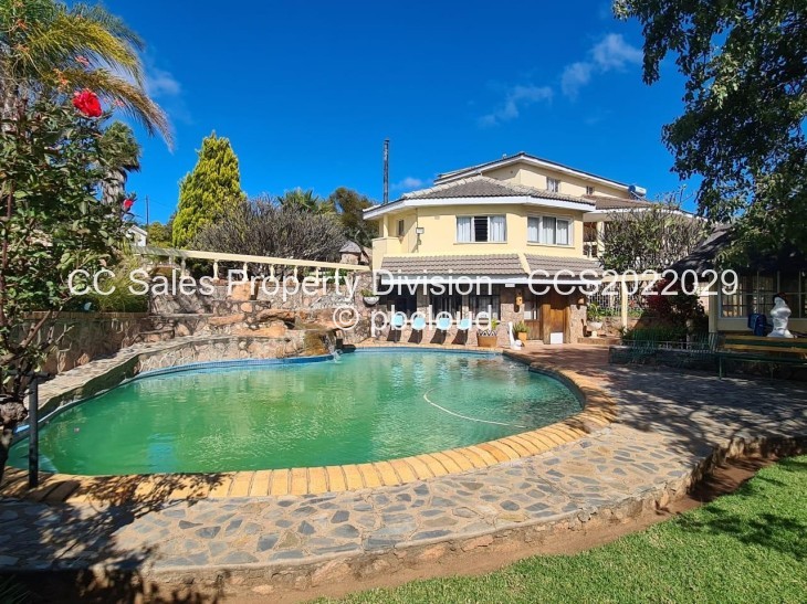 7 Bedroom House for Sale in Burnside, Bulawayo