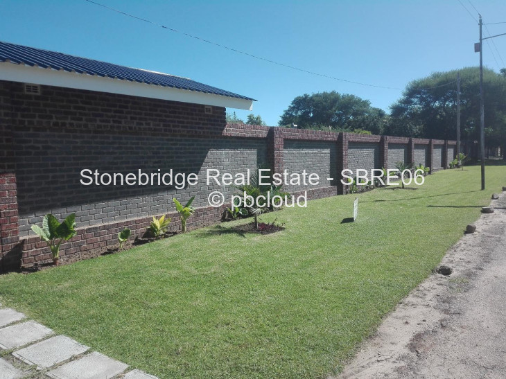 Townhouse/Complex/Cluster for Sale in Hillside Byo, Bulawayo