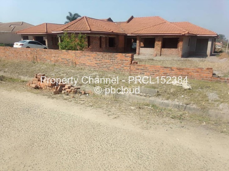 6 Bedroom House for Sale in Chadcombe, Harare