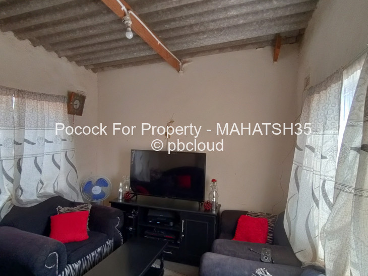 1 Bedroom Cottage/Garden Flat for Sale in Mahatshula, Bulawayo