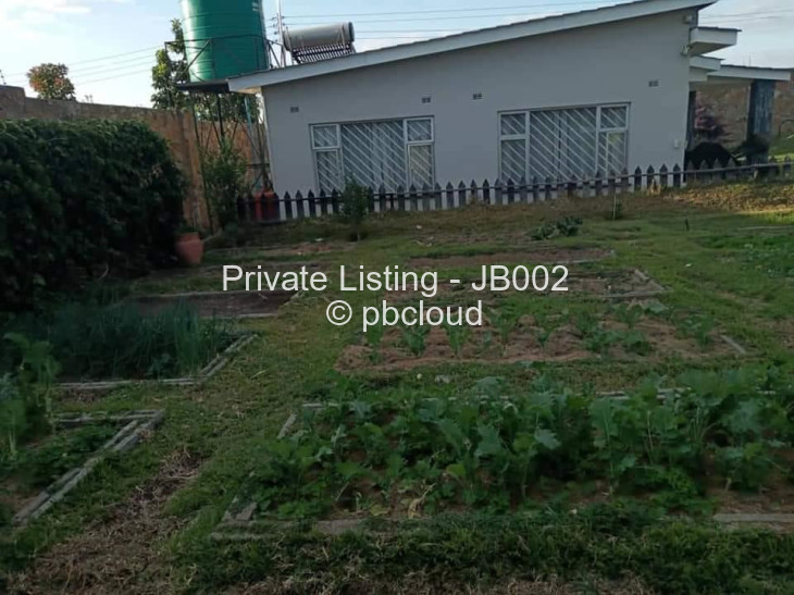 2 Bedroom Cottage/Garden Flat for Sale in Manresa, Harare