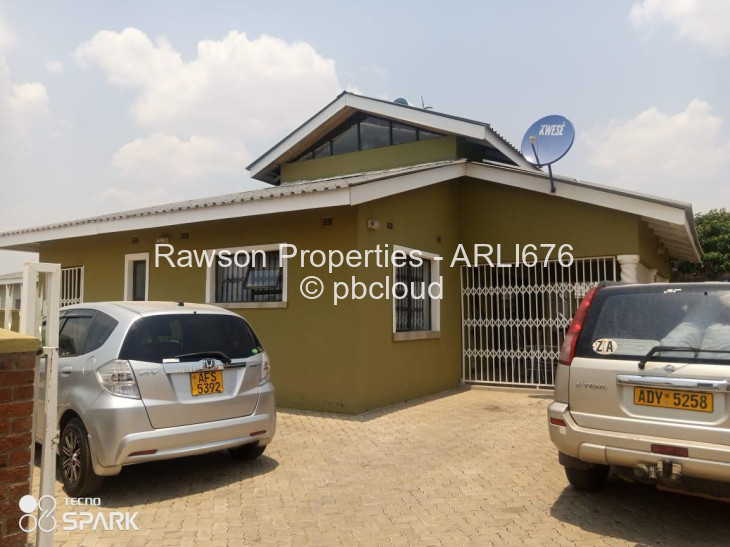 Townhouse/Complex/Cluster to Rent in Arlington, Harare