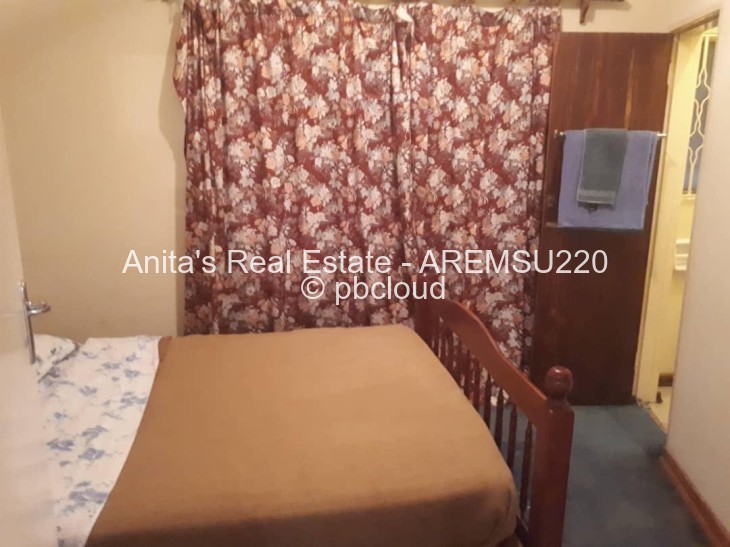 5 Bedroom House for Sale in Msuna, Msuna