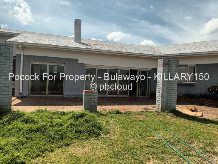 5 Bedroom House for Sale in Killarney, Bulawayo