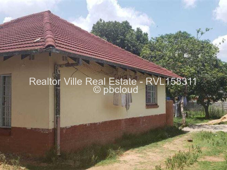4 Bedroom House for Sale in Waterfalls, Harare