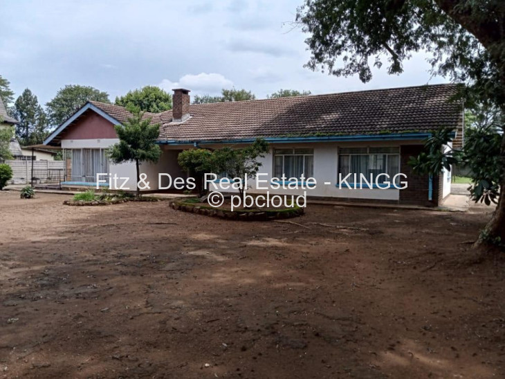 4 Bedroom House for Sale in Redcliff, Redcliff