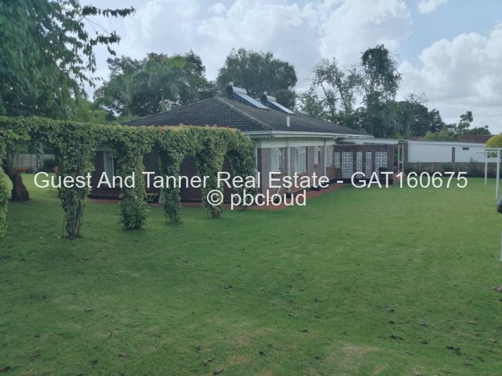 6 Bedroom House for Sale in Mandara, Harare