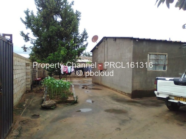 2 Bedroom House for Sale in Chitungwiza, Chitungwiza