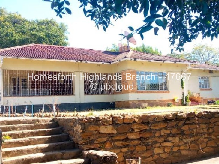 Townhouse/Complex/Cluster for Sale in Kadoma, Kadoma