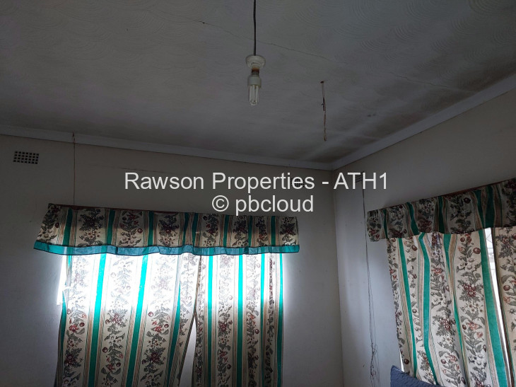 3 Bedroom House for Sale in Athlone, Gweru