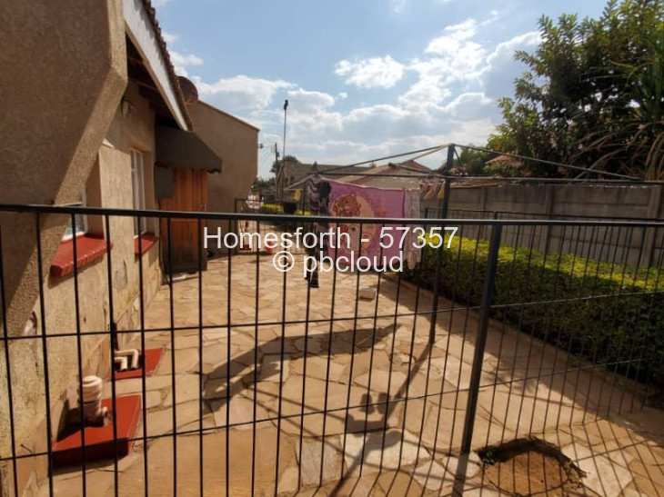 8 Bedroom House for Sale in Westlea Hre, Harare