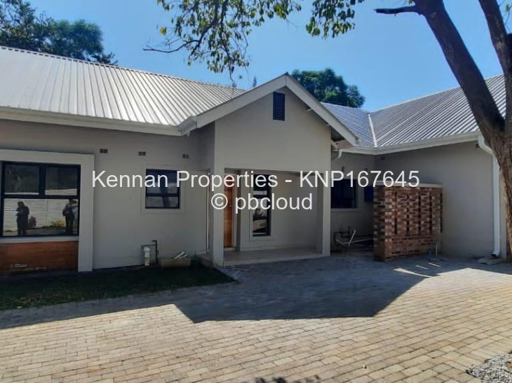 2 Bedroom Cottage/Garden Flat for Sale in Highlands, Harare
