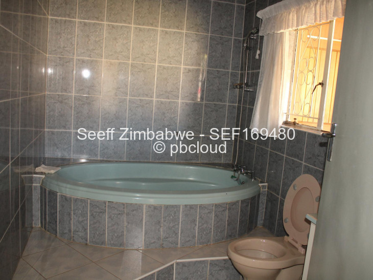 5 Bedroom House to Rent in Pomona, Harare