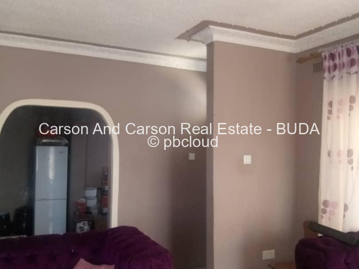 5 Bedroom House for Sale in Budiriro, Harare