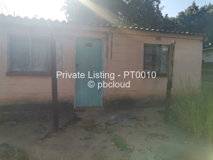 2 Bedroom House for Sale in Mkoba, Gweru