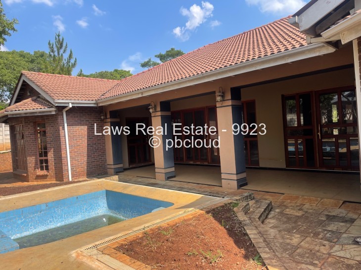3 Bedroom House for Sale in Chisipite, Harare