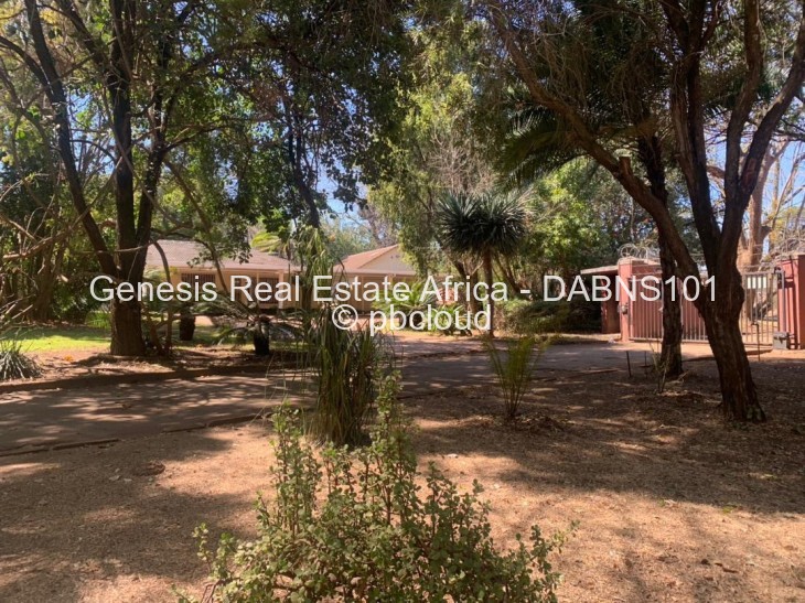 Townhouse/Complex/Cluster to Rent in Chisipite, Harare