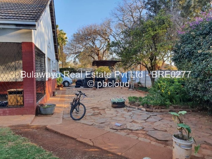 3 Bedroom House for Sale in Suburbs, Bulawayo