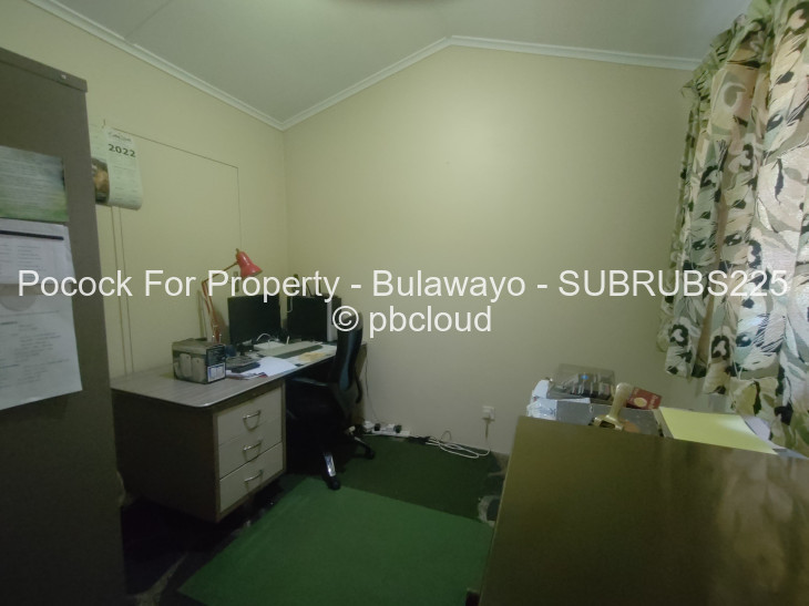 3 Bedroom House for Sale in Suburbs, Bulawayo