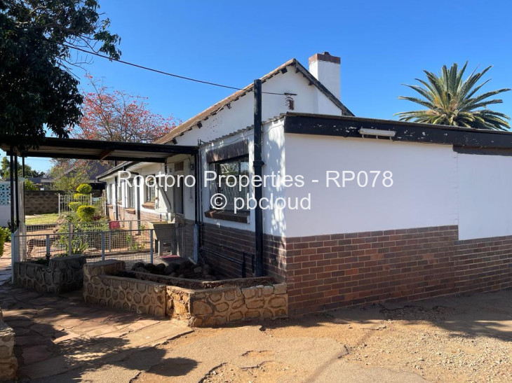 4 Bedroom House for Sale in Morningside Byo, Bulawayo