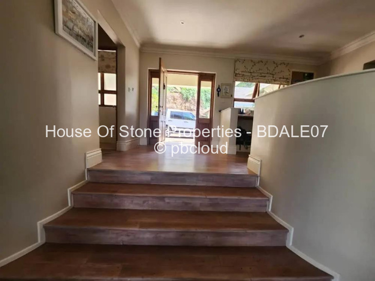 8 Bedroom House for Sale in Borrowdale, Harare