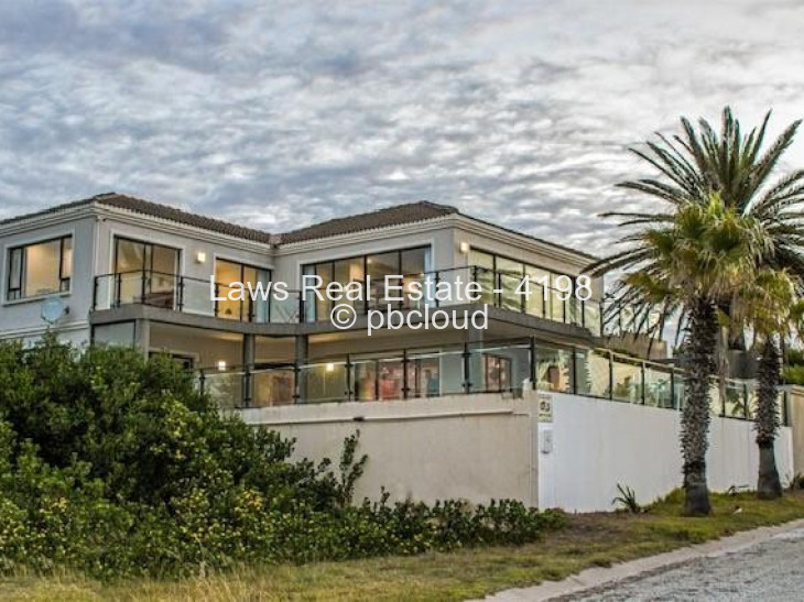 6 Bedroom House for Sale in Port St Francis, St Francis Bay