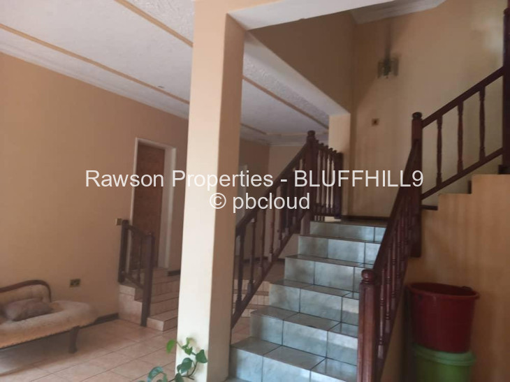 8 Bedroom House for Sale in Bluff Hill, Harare