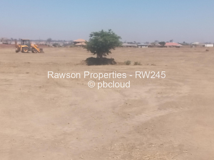 Stand for Sale in Haydon Park, Mazowe