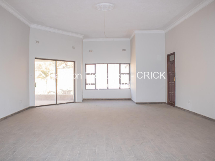 8 Bedroom House for Sale in Carrick Creagh Estate, Harare