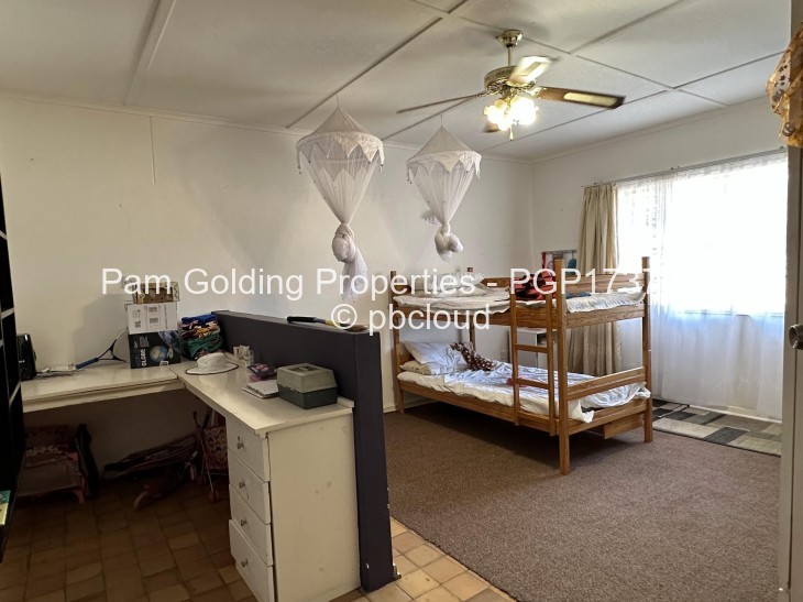 5 Bedroom House for Sale in Burnside, Bulawayo