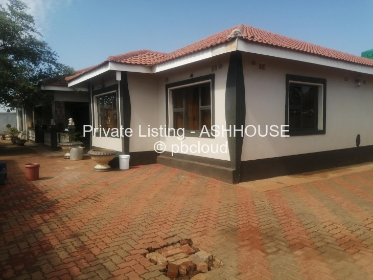 7 Bedroom House for Sale in Ashdown Park, Harare