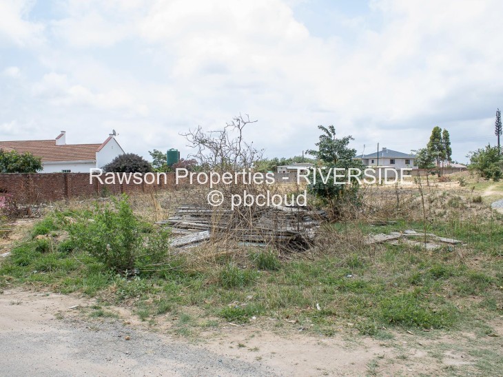 Stand for Sale in Riverside, Ruwa