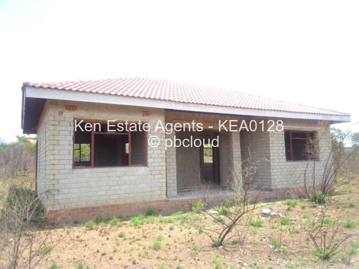 2 Bedroom House for Sale in Matsheumhlope, Bulawayo