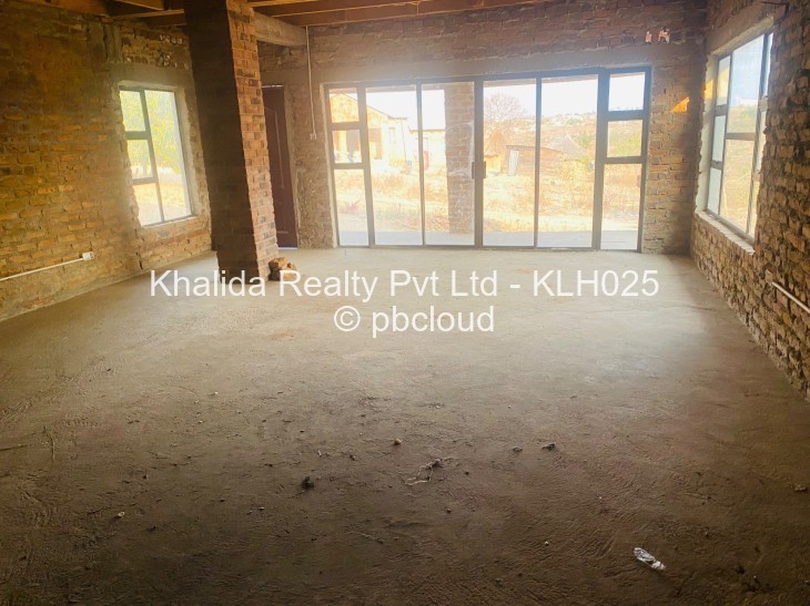 3 Bedroom House for Sale in Karoi, Karoi