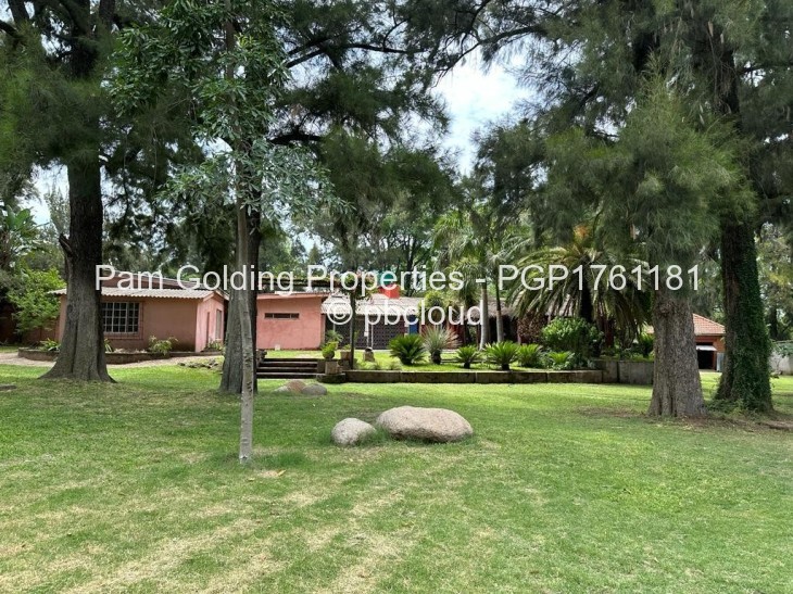 5 Bedroom House for Sale in Glengarry, Bulawayo