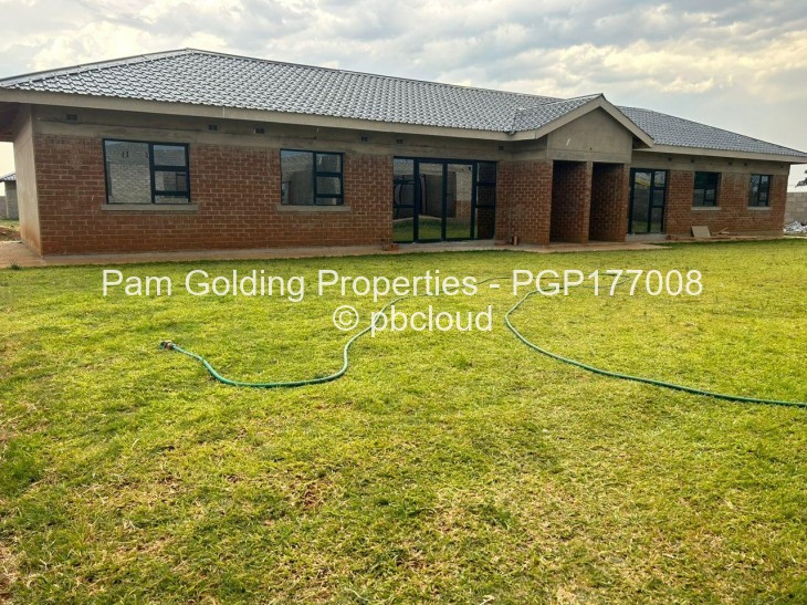 Townhouse/Complex/Cluster for Sale in Queens Park West, Bulawayo