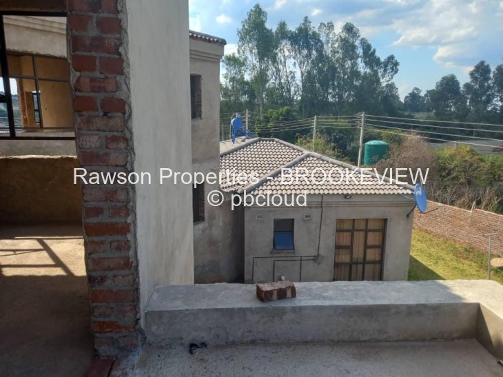 8 Bedroom House for Sale in Brookview, Harare