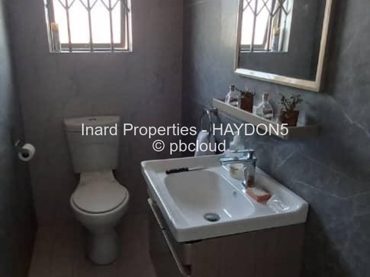 4 Bedroom House for Sale in Haydon Park, Mazowe